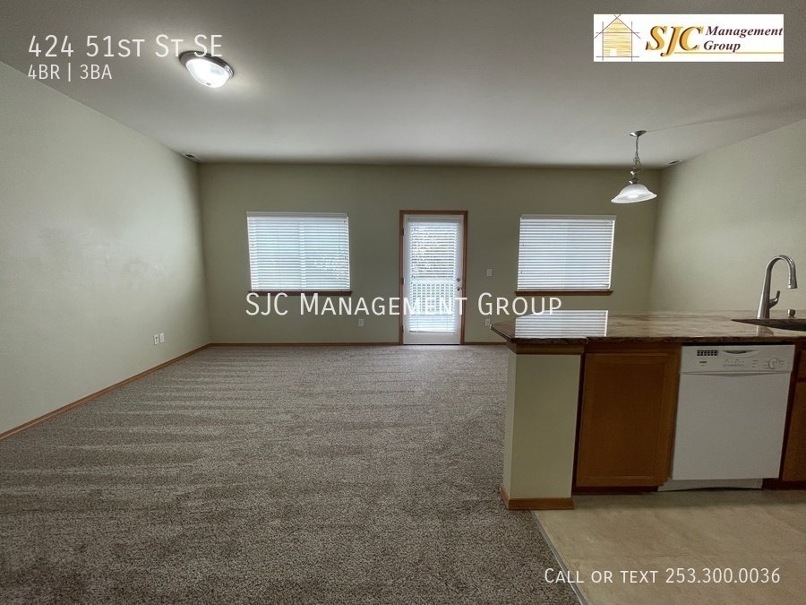 Four bedroom home for rent in Lakeland Hills property image