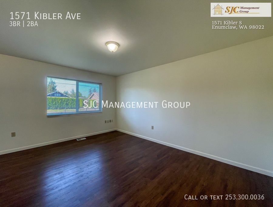 Three Bedroom/Two Bath Updated Townhome for Rent property image