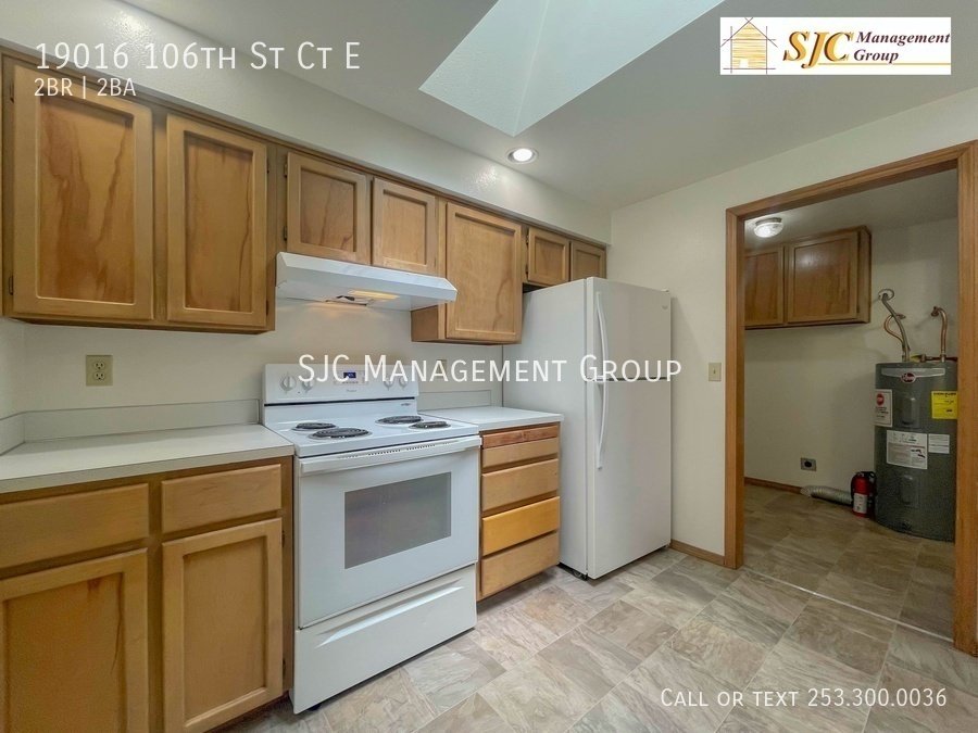 One story duplex for rent in Bonney Lake property image