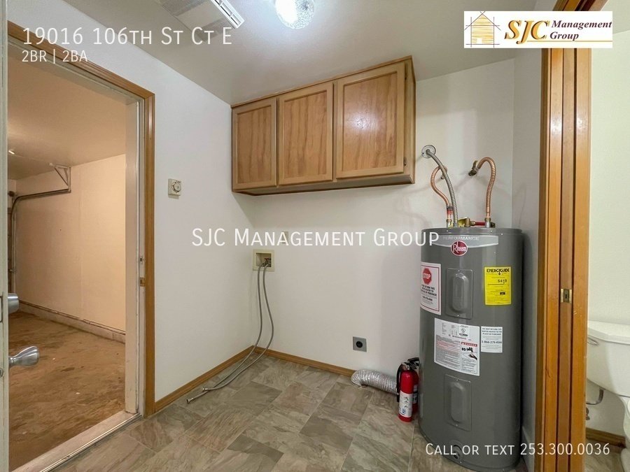 One story duplex for rent in Bonney Lake property image