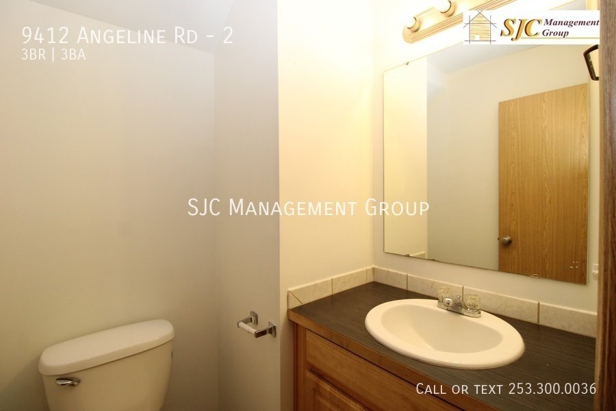 Townhome for rent in Bonney Lake property image