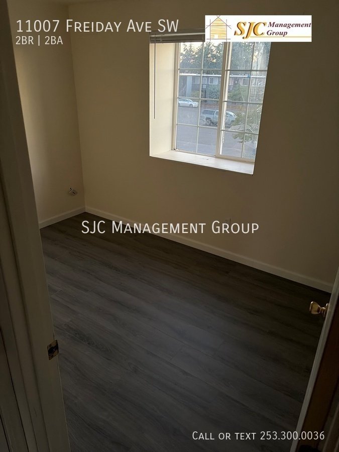 Two bedroom 1.5 bath townhome for rent Lakewood property image