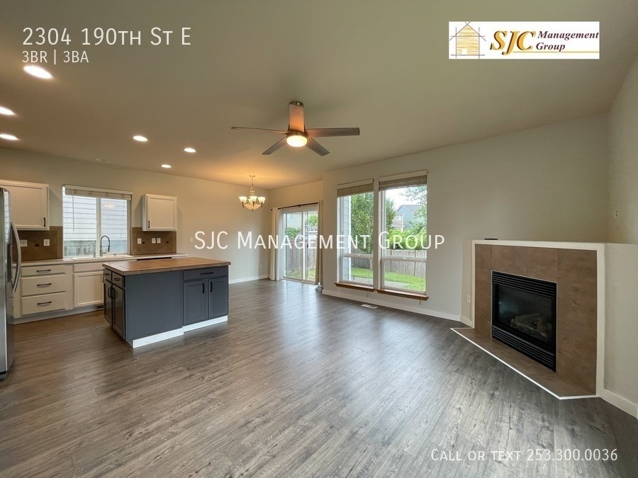 Three bedroom (+bonus room) 2.5 bath South Tacoma property image