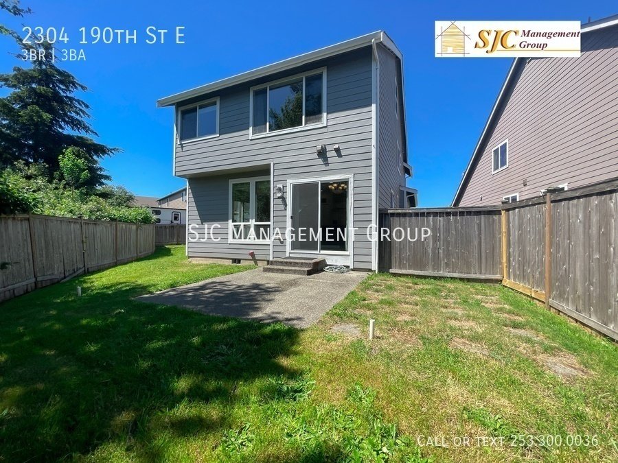 Three bedroom (+bonus room) 2.5 bath South Tacoma property image