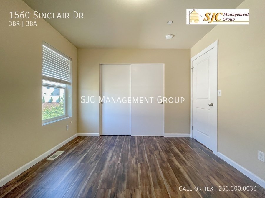 Three Bedroom 2.5 bath home for rent in Dupont property image