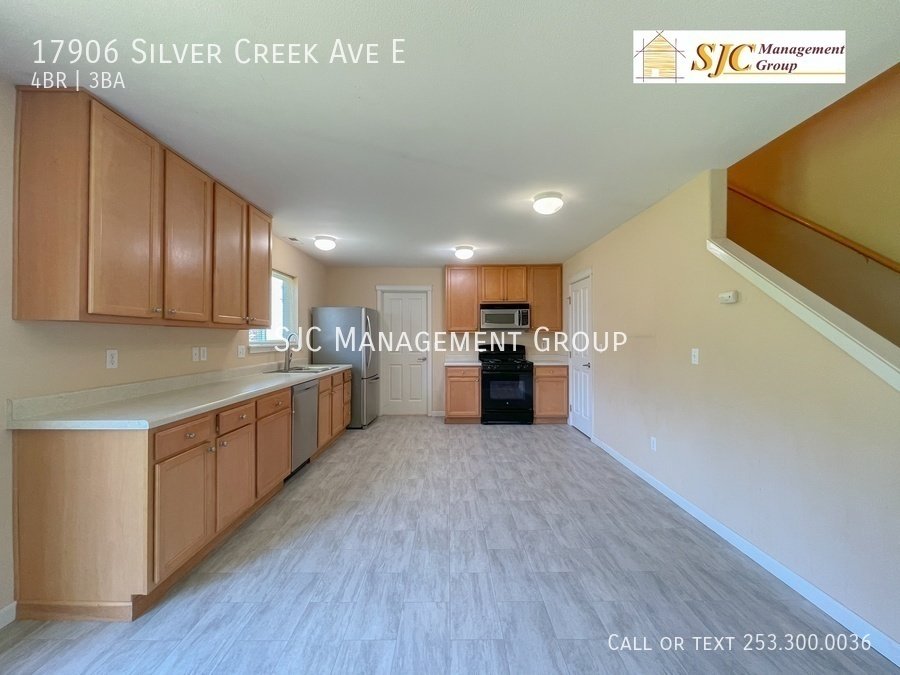 Four bedroom 2.25 bath home for rent in Puyallup South Hill property image