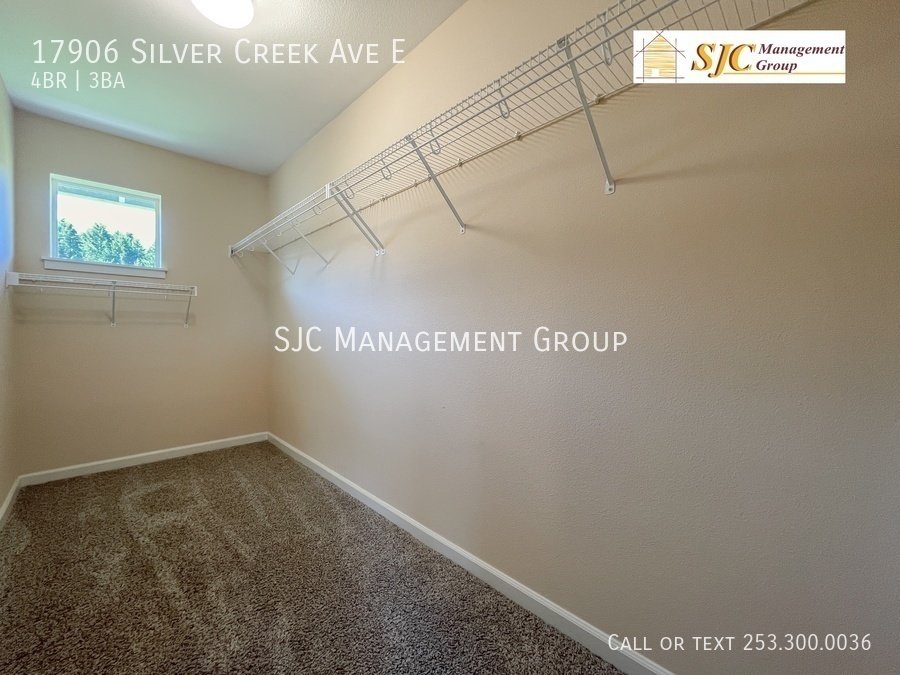 Four bedroom 2.25 bath home for rent in Puyallup South Hill property image