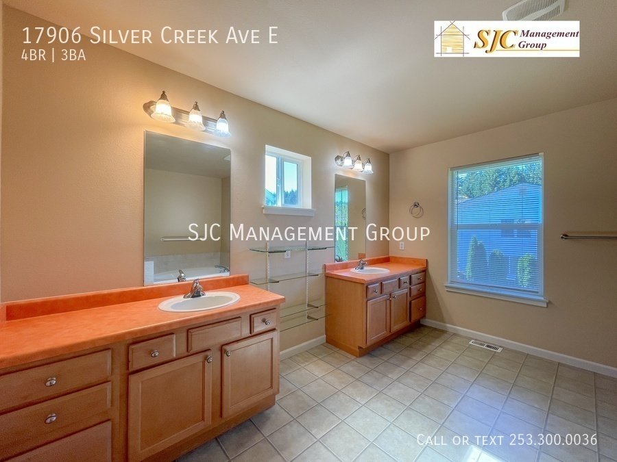 Four bedroom 2.25 bath home for rent in Puyallup South Hill property image