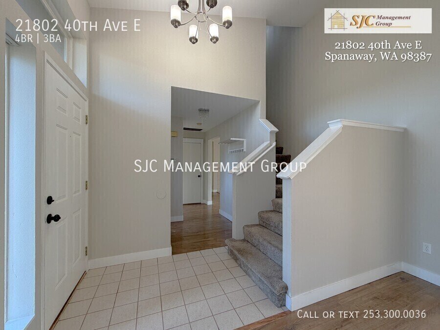 Spacious 4 bedroom Spanaway home, Huge yard property image
