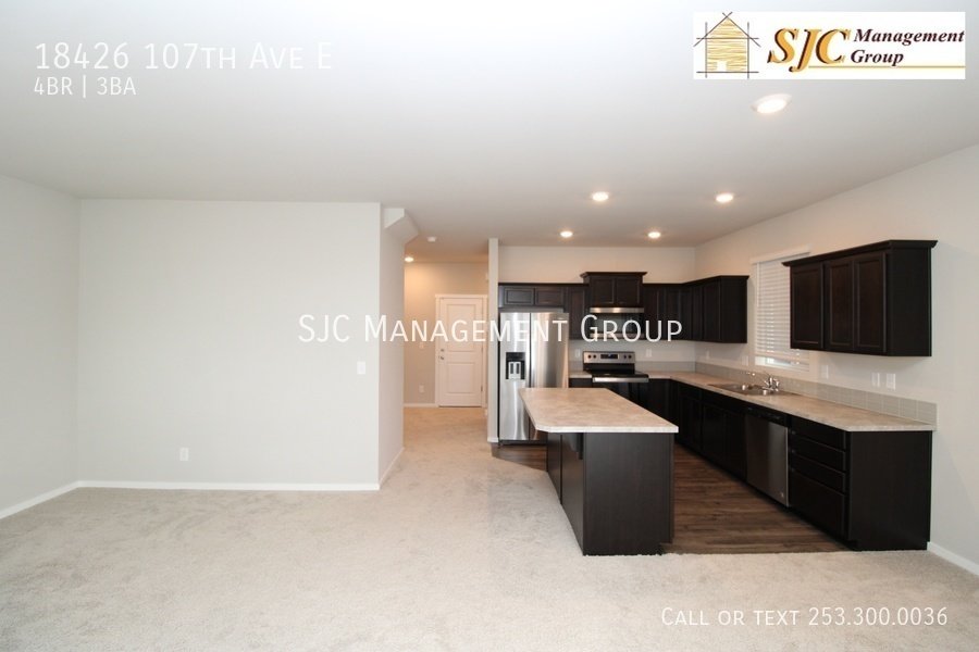 Newer 4 bedroom with large loft, home for rent in South Hill, Puyallup property image