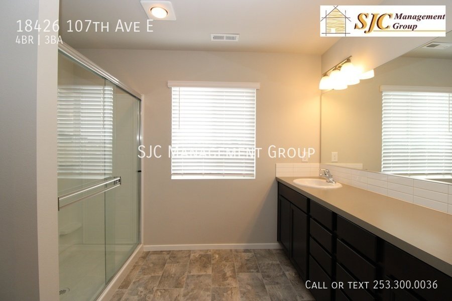 Newer 4 bedroom with large loft, home for rent in South Hill, Puyallup property image
