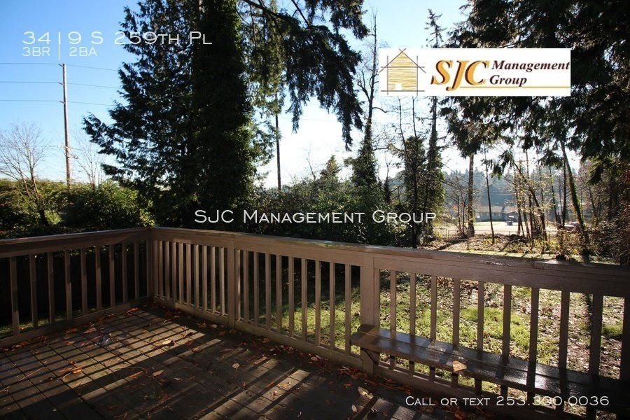 One story home for rent in Kent. property image