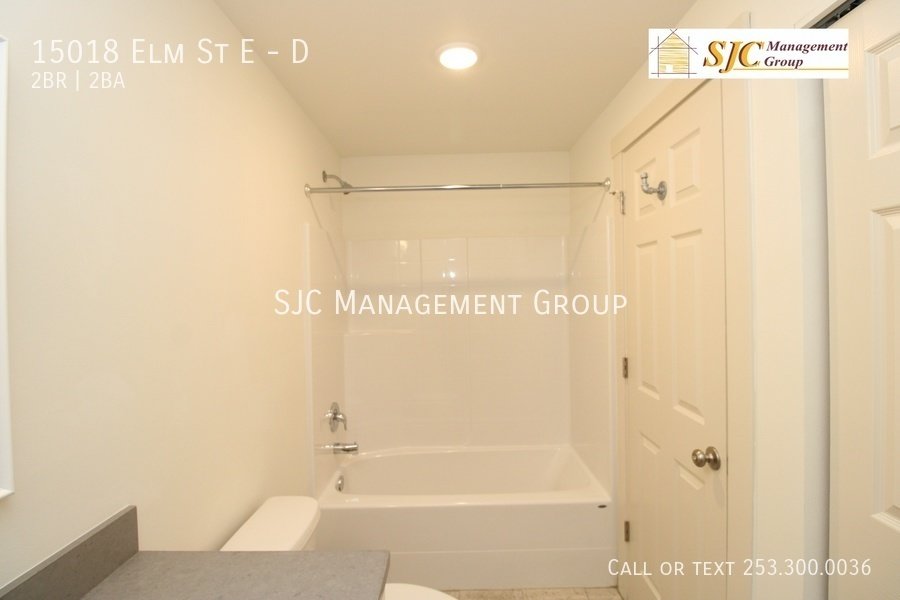 Four-plex in Downtown Sumner property image
