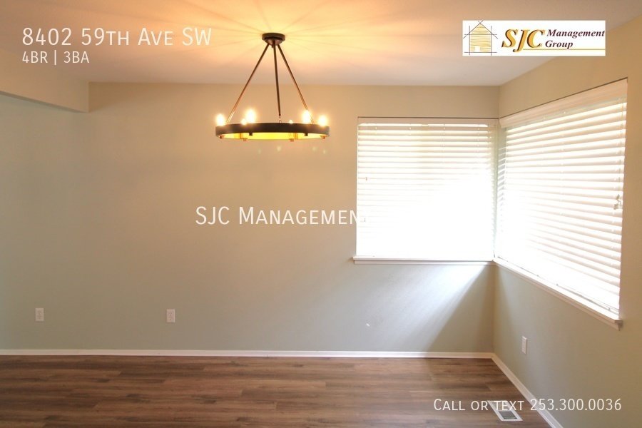 Four bedroom 2.5 Bath home for rent in Lakewood property image