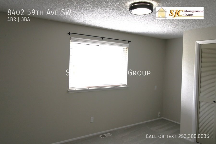 Four bedroom 2.5 Bath home for rent in Lakewood property image