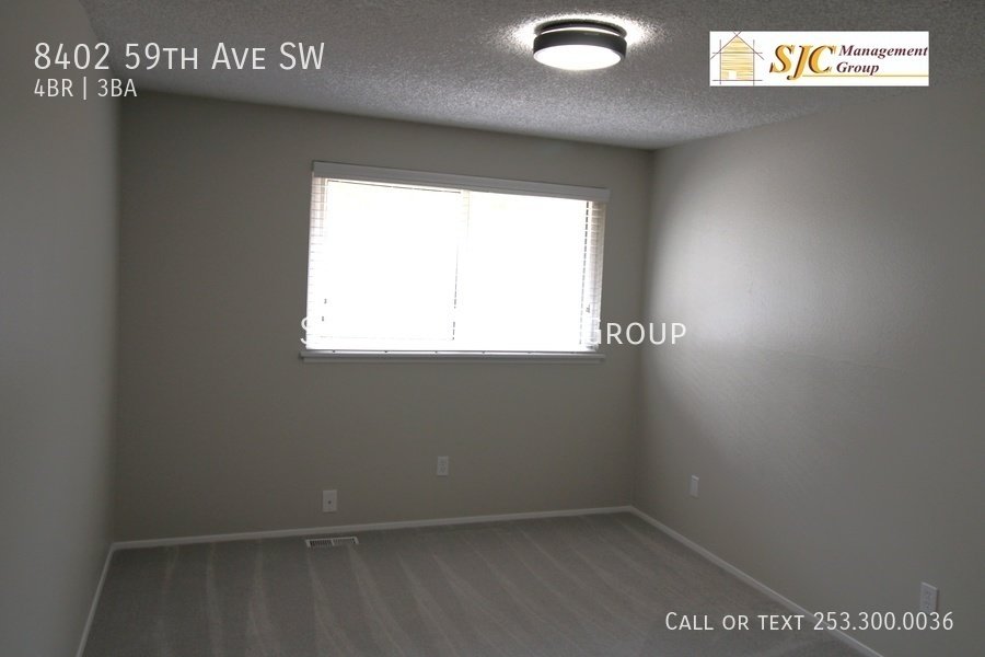 Four bedroom 2.5 Bath home for rent in Lakewood property image