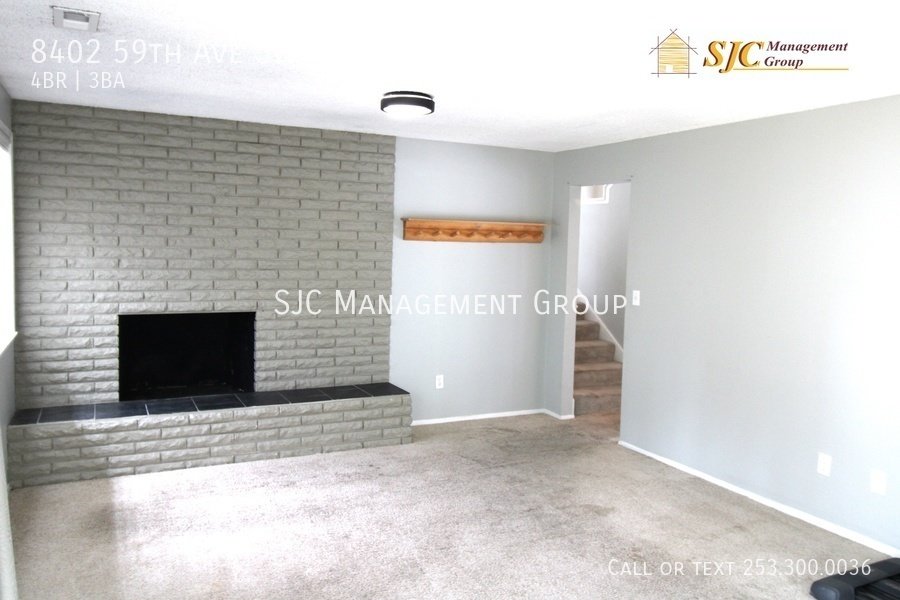 Four bedroom 2.5 Bath home for rent in Lakewood property image
