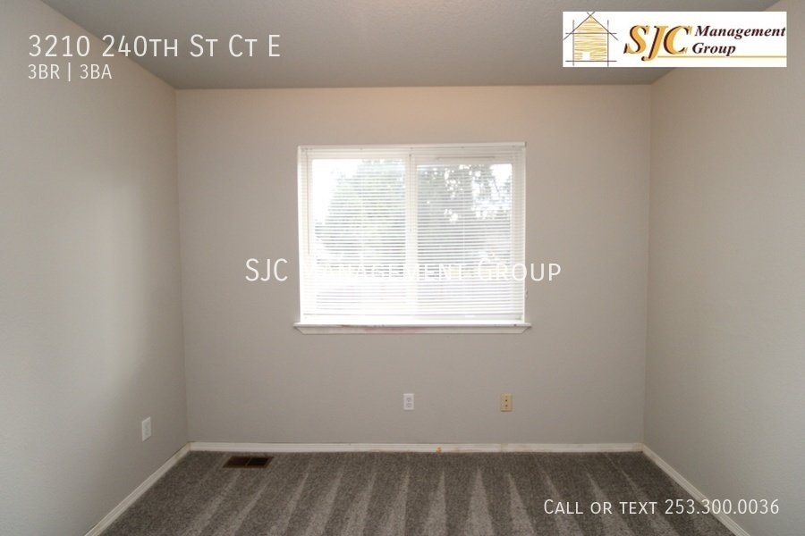 Two Story Home with Large Fenced Yard For Rent In Spanaway property image