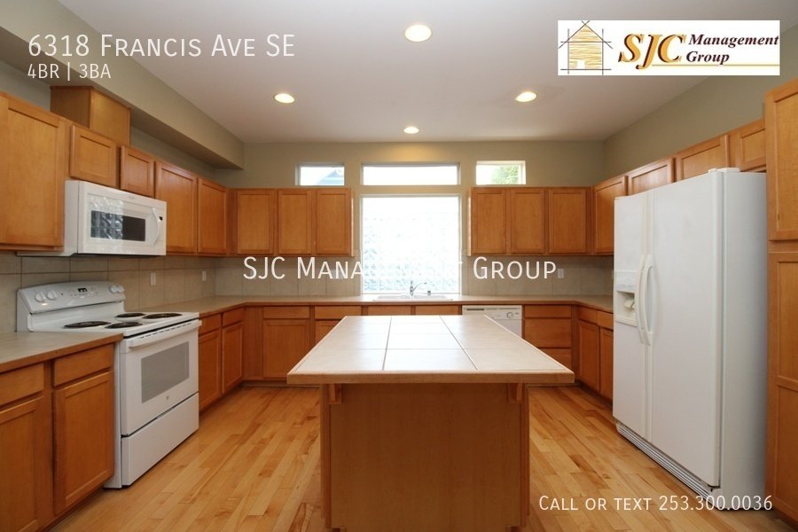 Four-bedroom home in Lakeland Hills for rent property image