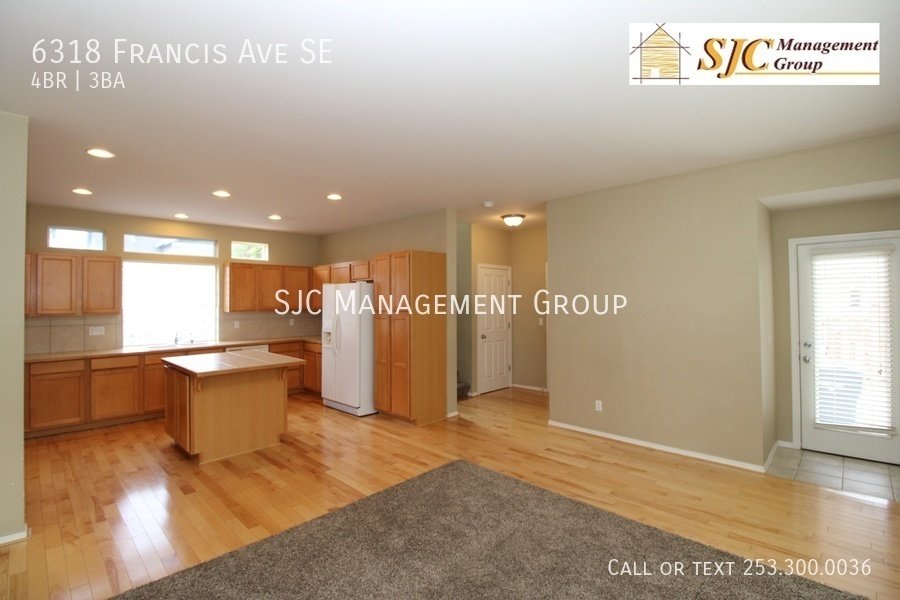 Four-bedroom home in Lakeland Hills for rent property image