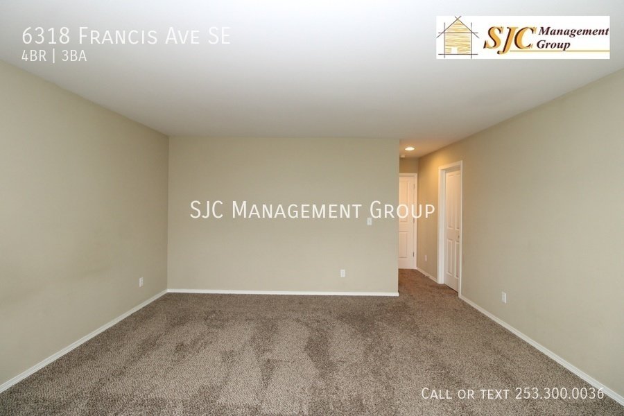 Four-bedroom home in Lakeland Hills for rent property image