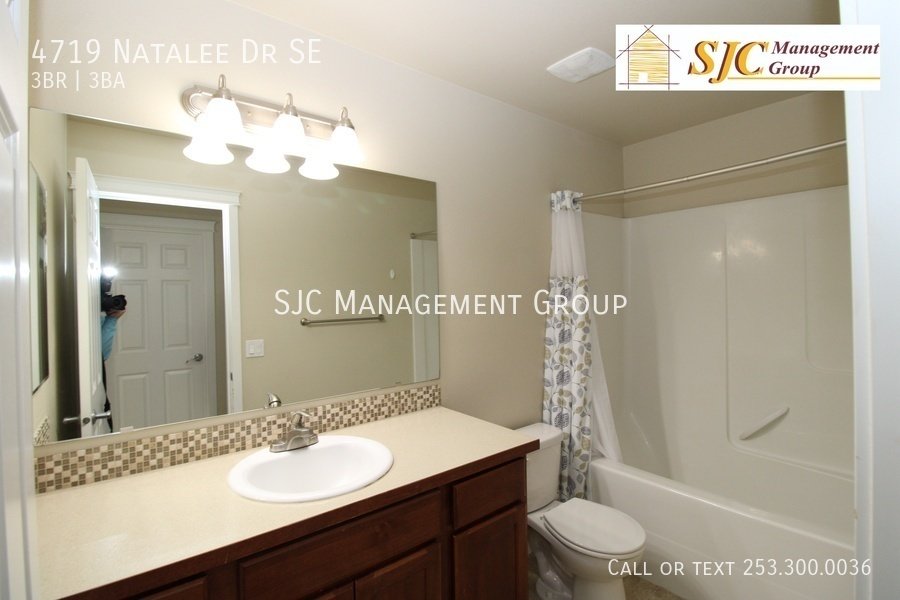 Three bedroom home for rent in Lacey property image