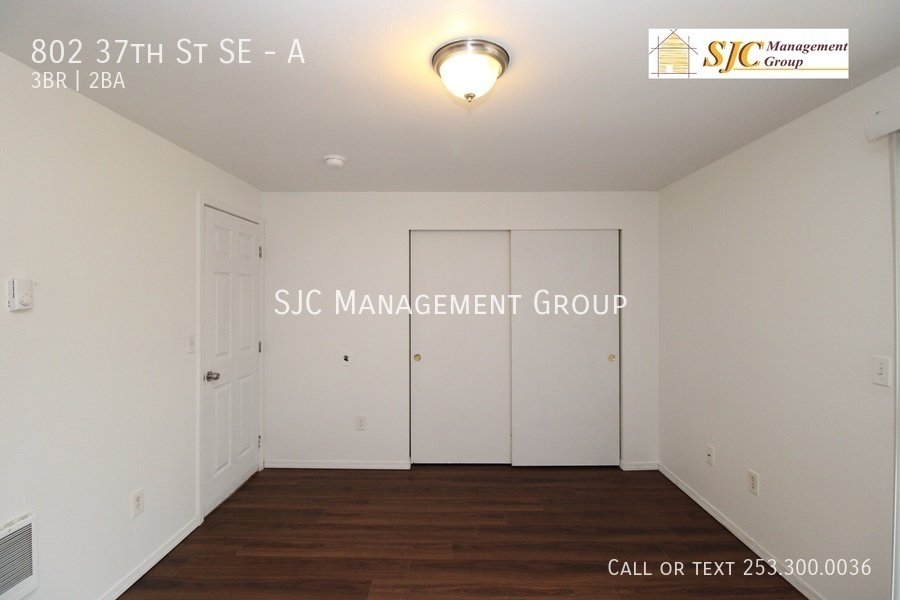 Three bed, one and a half bath town-home for rent in Auburn. property image