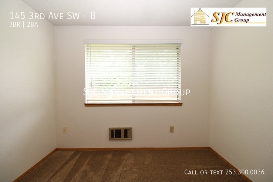 One story duplex for rent in Pacific, near Auburn. property image