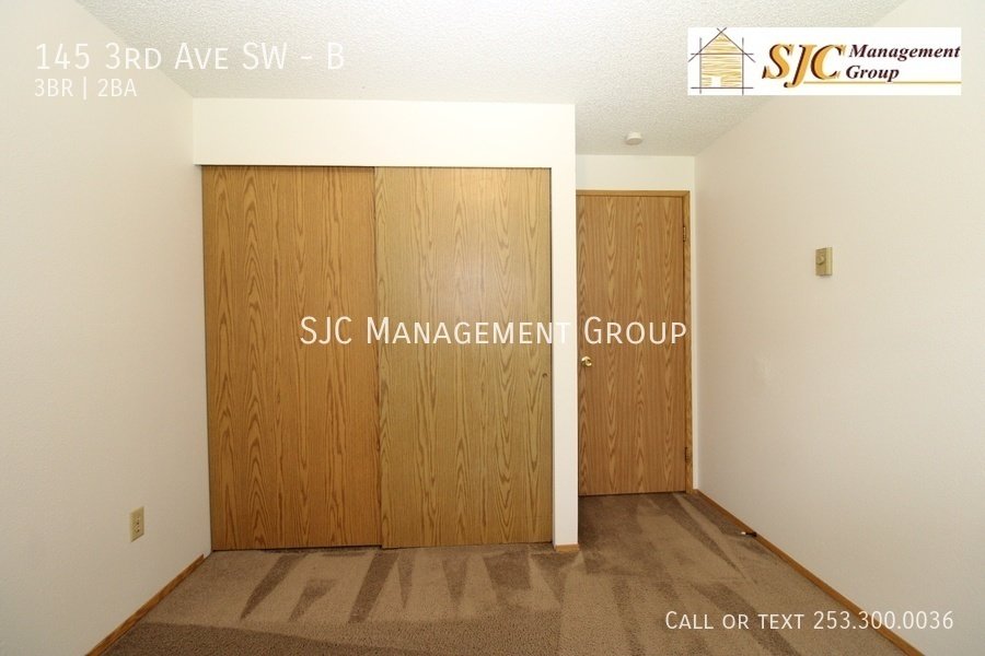 One story duplex for rent in Pacific, near Auburn. property image