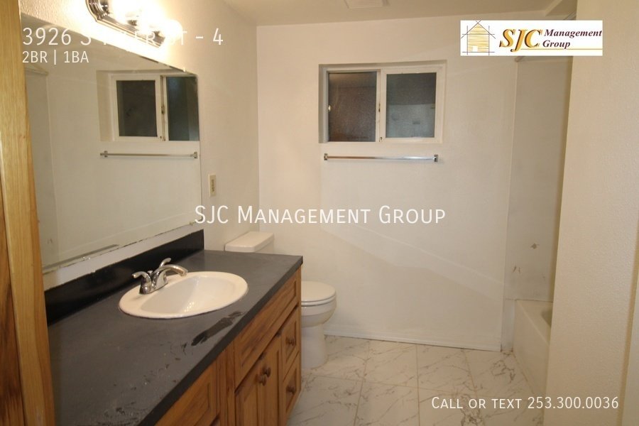 Two Bedroom one bath unit for rent in Tacoma property image