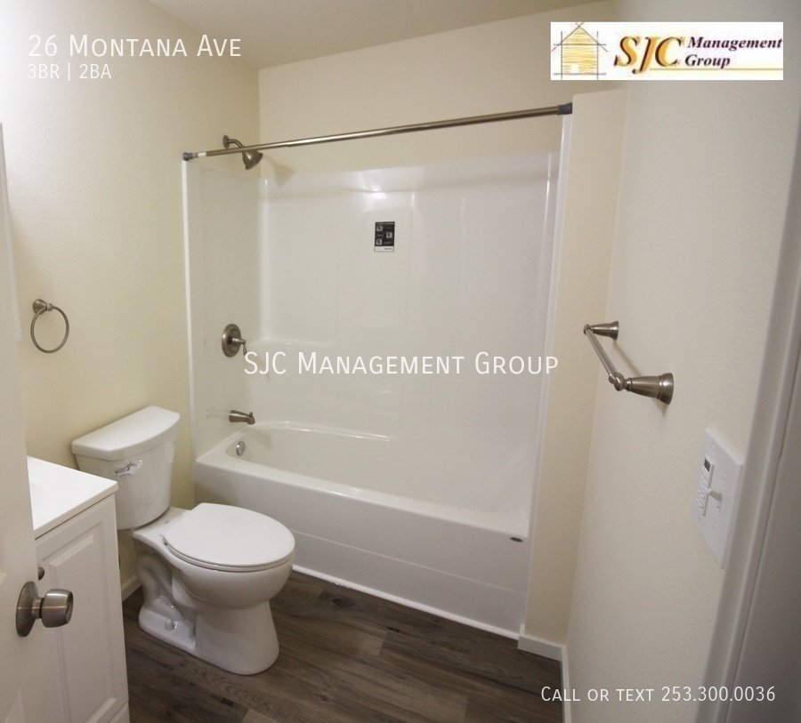 Three bedroom 2 full baths in Tacoma for rent property image