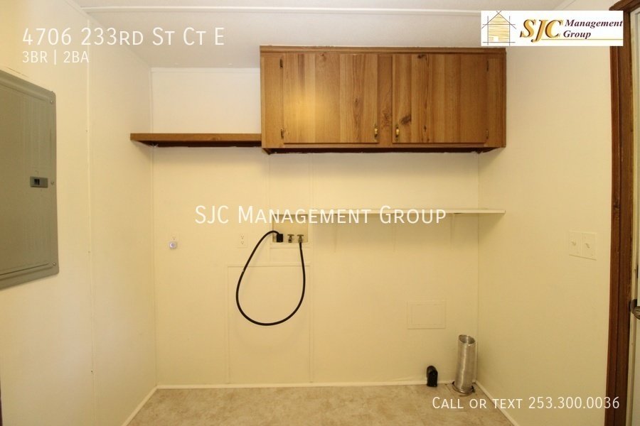 Three bedroom home for rent in Spanaway property image